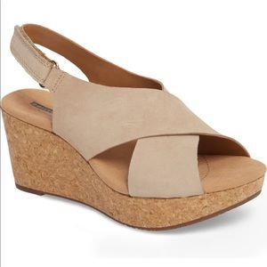 Clark women’s size 9 wedge nude suede sandals
